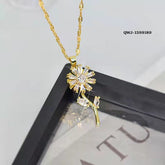 Elegant Sparkling Flower Pendant Necklace