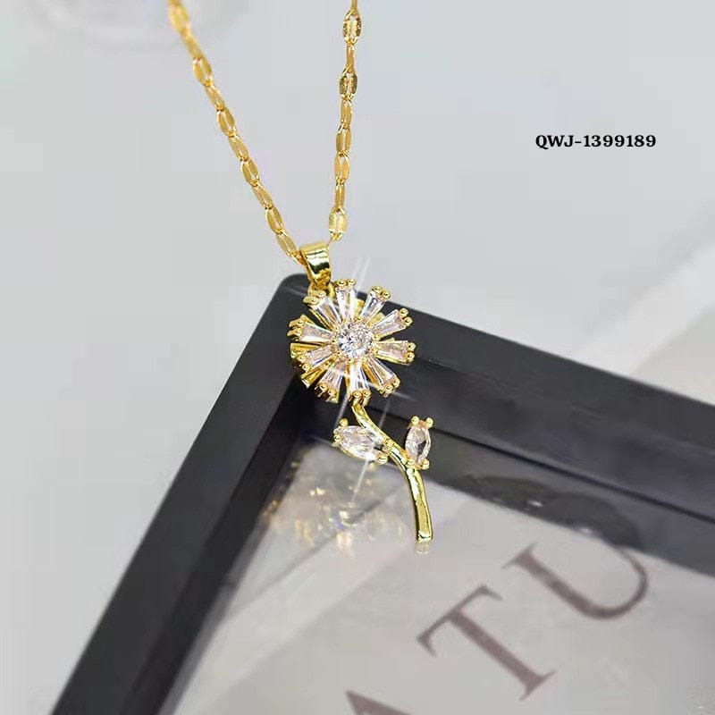Elegant Sparkling Flower Pendant Necklace